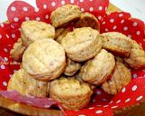 Burgonyás-tepertős pogácsa recept fázis 12 fotója