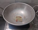 A picture of step 2 of Meal Maker Gravy.