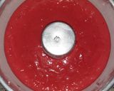 Foto del paso 3 de la receta: Bizcochuelo Volcán Rosa con Cobertura Danonino /Bolo de Morango Vulcão com creme de Danoninho