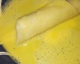 A picture of step 4 of Crispy Cheese Roll.