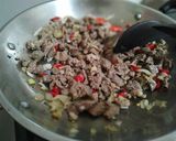 Foto langkah ke 2 dari resep Daging Tumis Kacang Panjang.