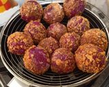 Foto langkah ke 5 dari resep Bola-Bola Ubi Ungu.