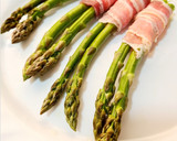 Foto del paso 1 de la receta: Espárragos con bacon
