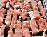 รูปขั้นตอนการทำที่ 4 ของ หมูแดดเดียวรสเด็ด🥓style by barbie👩🏼‍🍳