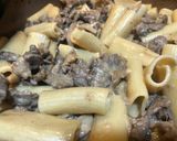 Hình bước làm 6 của món Mì Rigatoni Bò Sốt Kem Nấm / Creamy Beef Mushroom Stroganoff Rigatoni 🇷🇺