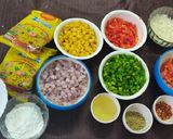 A picture of step 1 of Maggi pizza.