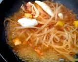 รูปขั้นตอนการทำที่ 2 ของ ผัดไทยปลาหมึกห่อไข่