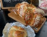 Foto langkah ke 1 dari resep Challah Loaf.