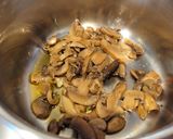 A picture of step 1 of Mushroom and Radicchio Risotto.