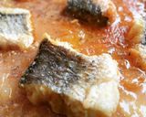 Foto del paso 14 de la receta Cazuela de merluza y patatas en salsa de azafrán