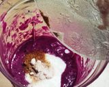 A picture of step 4 of Walnut & Creamy Dragon Fruit Smoothie.