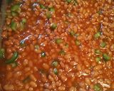 A picture of step 3 of Baked Beans with bell pepper and bacon.