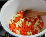 Kovászos uborkás bableves recept fázis 2 fotója