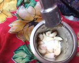 લસણની ચટણી (Garlic Chutney Recipe In Gujarati) રેસીપી સ્ટેપ2ફોટો