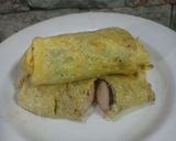 Foto langkah ke 4 dari resep Telur gulung sosis nori.