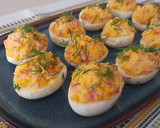 Foto del paso 5 de la receta: Huevos rellenos de salmón