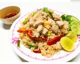 รูปขั้นตอนการทำที่ 6 ของ 🍚ข้าวผัดอกไก่🍗