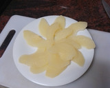 Foto del paso 7 de la receta: Ensalada de rúcula con queso frito, pera en almíbar y vinagreta de orégano