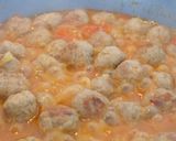 Foto langkah ke 10 dari resep Bola bola daging masak bumbu galantine.