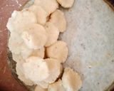 A picture of step 3 of Momos.