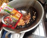 Foto langkah ke 5 dari resep Kwetiau Goreng Sederhana.