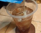 Foto langkah ke 4 dari resep Es Teh Susu.
