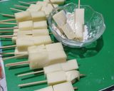 Foto langkah ke 1 dari resep Mozzarella corndog.