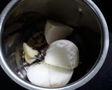 ব্রেড চিকেন কাবাব প্রণ রোল রেসিপি ধাপ - 2 ছবি