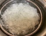 A picture of step 3 of Onion and Crab Sticks Salad.