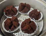 Foto langkah ke 5 dari resep Bolu Coklat Kukus Gluten-free No Mixer.