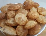 A picture of step 5 of Pani Puri ya Golgappe.