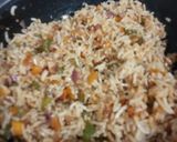 ફ્રાઇડ રાઈસ (Fried Rice Recipe In Gujarati) રેસીપી સ્ટેપ5ફોટો