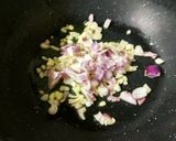 A picture of step 1 of Red sauce pasta.
