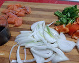 Foto del paso 1 de la receta: Verduras y salmón con salsa de soja