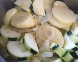 Foto del paso 3 de la receta: Crema de calabacín 🥣🥄🤤