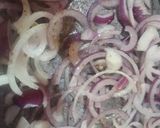 Foto del paso 2 de la receta: Chuletas de cerdo con papas al horno