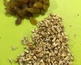 Foto del paso 3 de la receta: Arroz Integral (nueces y pasas) fácil y rico 😋