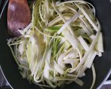 Foto del paso 5 de la receta: Tallarines de zapallo italiano