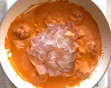 A picture of step 5 of Shrimp rose glass noodles.