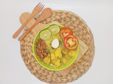 Soto ayam kuah kuning (tanpa santan)