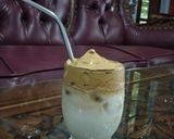 Foto langkah ke 4 dari resep Dalgona Coffee No Mixer No Blender 4 menit.