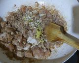 Foto del paso 5 de la receta: Pollo con champiñones en salsa de ostras