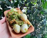 Foto langkah ke 4 dari resep Telur Puyuh Tempe Sambal Ijo.