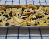 Foto langkah ke 6 dari resep Bread Pudding Almond and Chocochips.