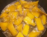 รูปขั้นตอนการทำที่ 2 ของ ฟักทองผัดไข่🎃🍳