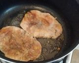 Foto del paso 2 de la receta: Pollo en salsa de champiñones y tocino😘💖