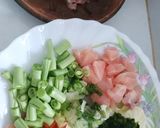 Foto langkah ke 1 dari resep Sop Ayam.