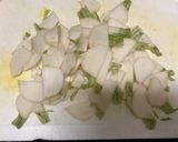 Foto langkah ke 2 dari resep Asinan Kabu (Buah Turnip).