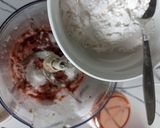 Foto langkah ke 3 dari resep Homemade Chicken Bratwurst.