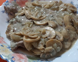 Foto del paso 9 de la receta: Escalopines de cerdo con champiñones al Cabrales